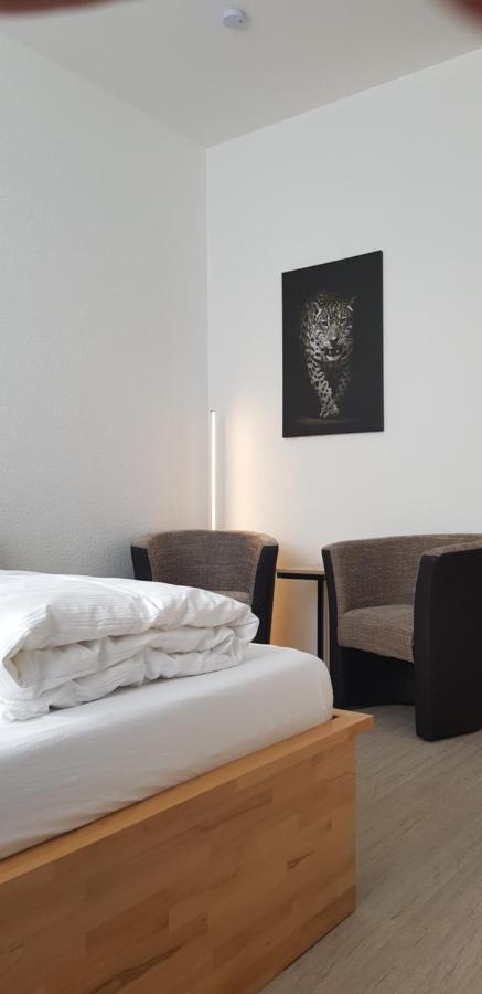 Hb 32 Metzingen Hotel Metzingen  Buitenkant foto